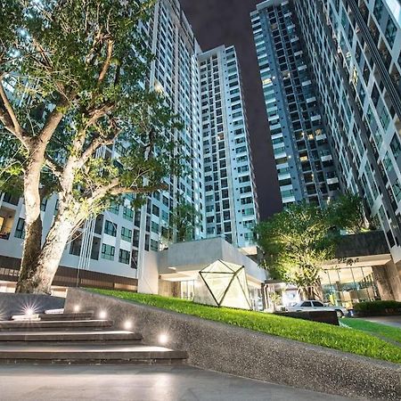 The Base Central Pattaya Seaview Екстер'єр фото