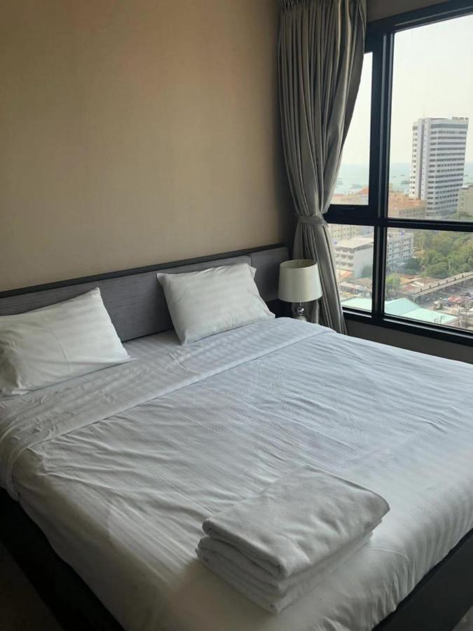 The Base Central Pattaya Seaview Екстер'єр фото