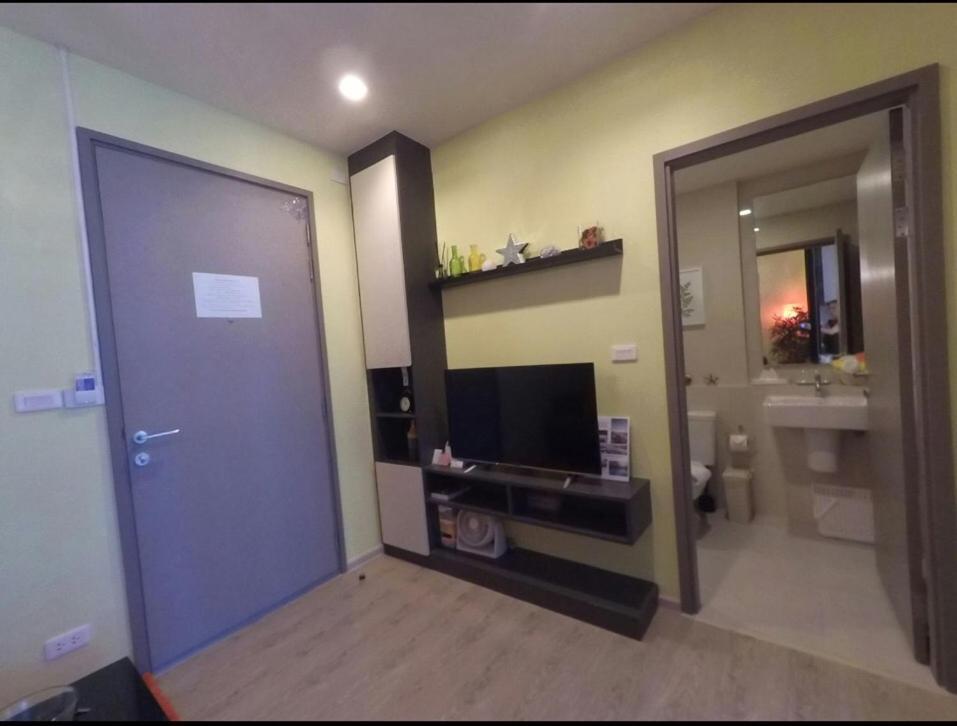 The Base Central Pattaya Seaview Екстер'єр фото