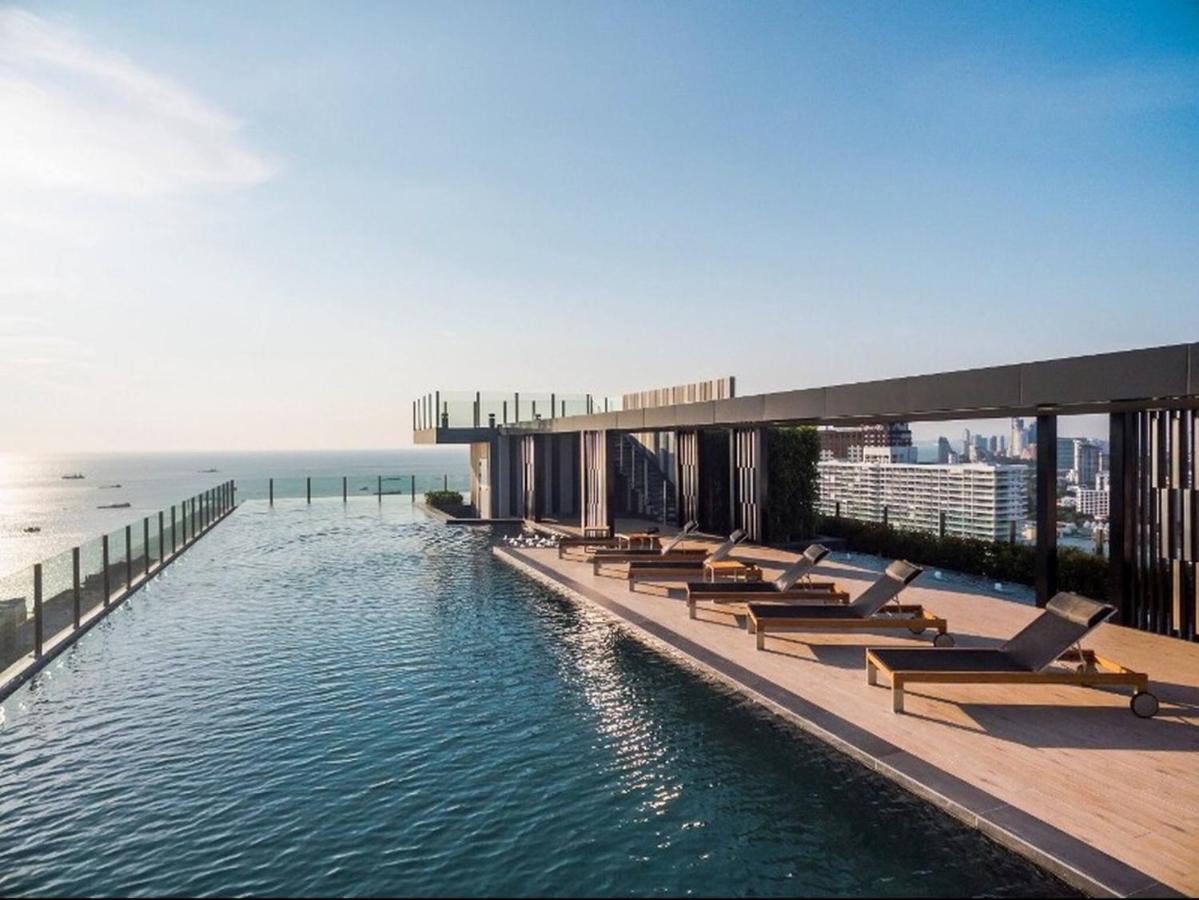 The Base Central Pattaya Seaview Екстер'єр фото