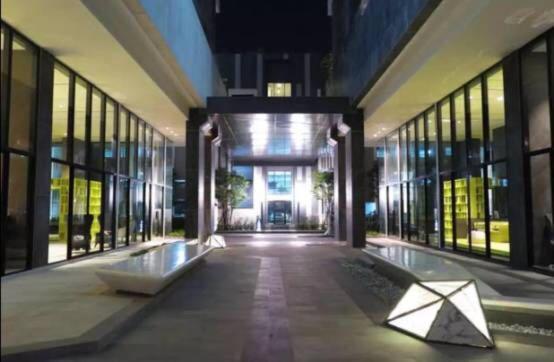 The Base Central Pattaya Seaview Екстер'єр фото