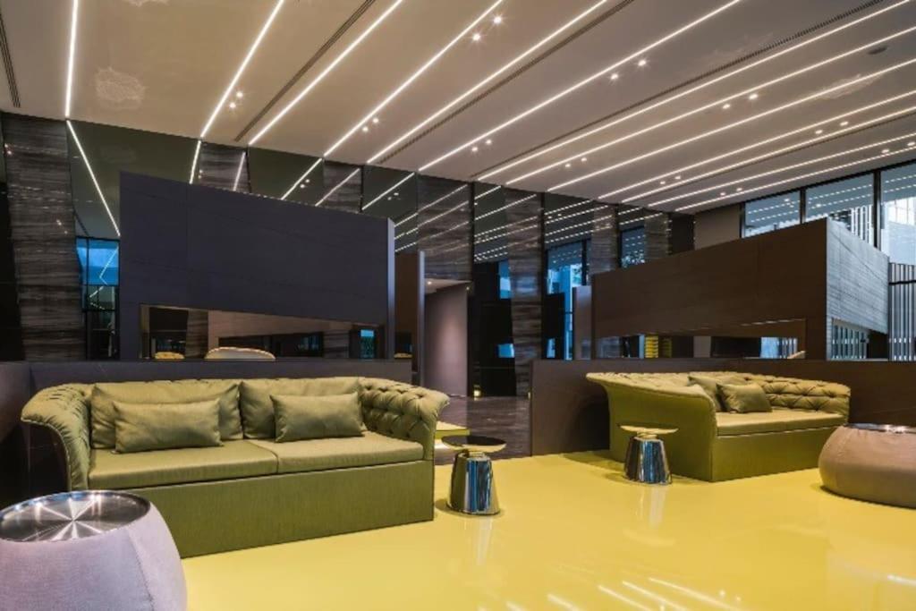 The Base Central Pattaya Seaview Екстер'єр фото