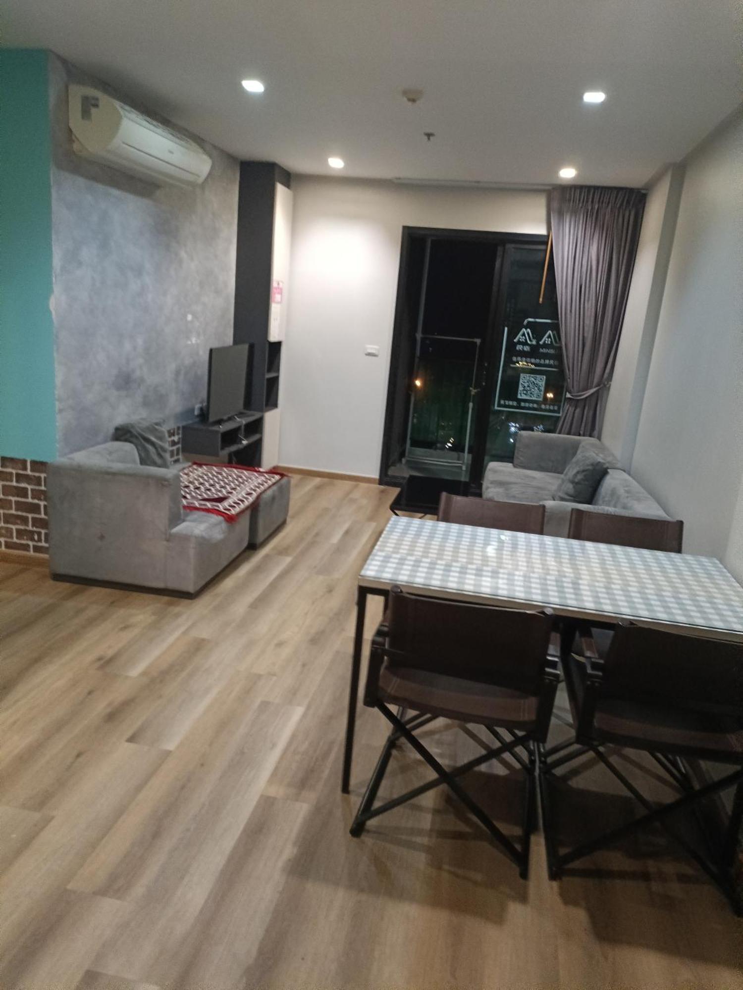 The Base Central Pattaya Seaview Екстер'єр фото