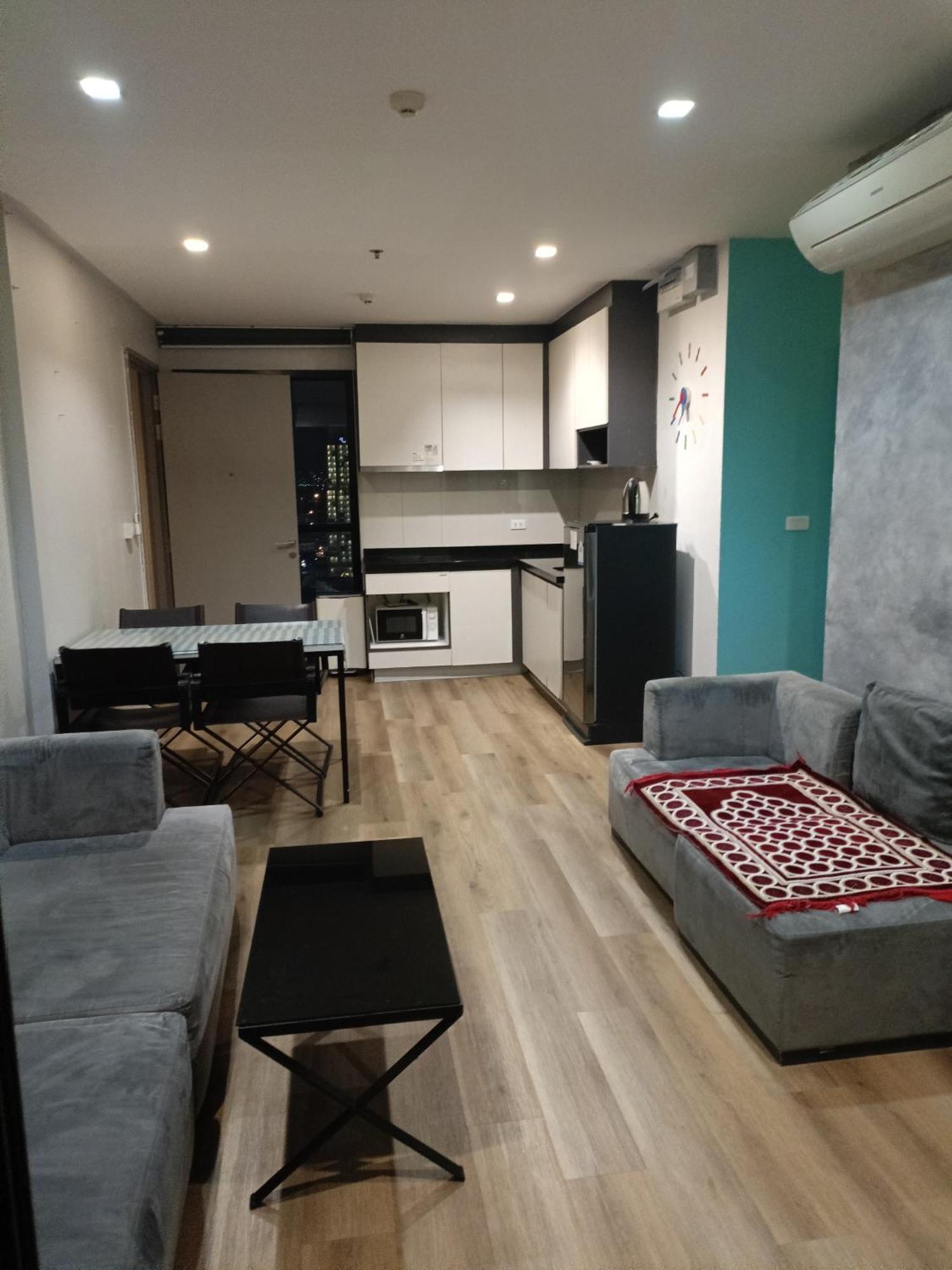 The Base Central Pattaya Seaview Екстер'єр фото