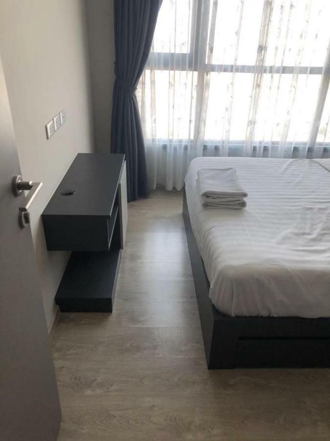 The Base Central Pattaya Seaview Екстер'єр фото